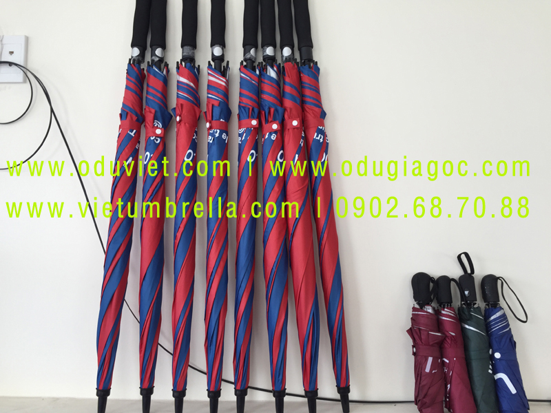 xưởng sản xuất ô dù cầm tay in logo quảng cáo